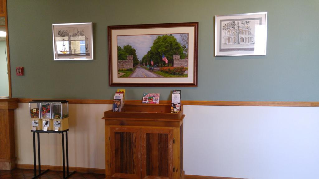 Eagle'S Nest Hotel & Conference Center Quincy Εξωτερικό φωτογραφία